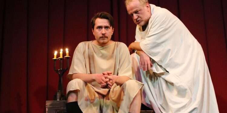 Predstava „Igre bogova“ večeras u Šabačkom pozorištu