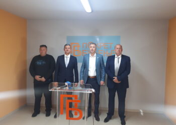 Demografski, socijalni i ekološki problemi važniji, Zakon o istopolnim zajednicama neustavan