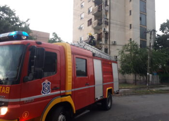 Oštećena zgrada u ulici Žike Popovića