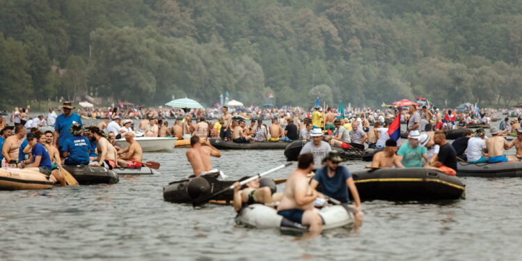 Na manifestaciji „Drinska regata 2021“ Ljubovija