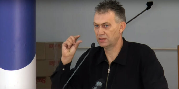 Mene je sramota