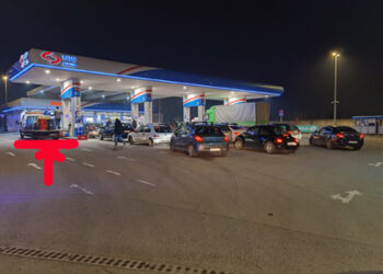 Haos na benzinskim pumpama