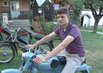 Restaurirao motor koji je 30 godina stariji od njega