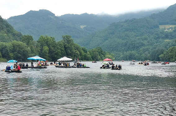 Plovilo preko  20.000 ljubitelja Drine