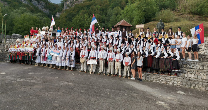 „Na drinske obale dvije, jedno se kolo vije“