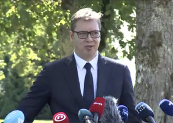 Vučić: Moj otac je išao na litije, ja ne bih – ne dodvoravam se ni roditelju