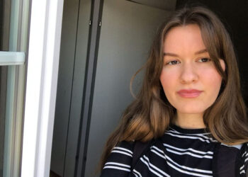 Lenka Zarev: Osamostaljivanje u inostranstvu i studije elektrotehnike
