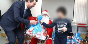 Suspendovan Deda Mraz