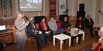 Vi unuci mali, skupljajte se često, jer vas seni zovu na to sveto mesto