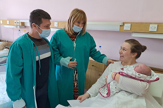 Jakov i Jovana, prve „božićne bebe“