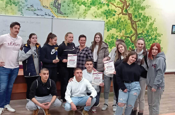 Tri medalje za šabačke učenike