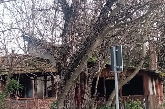 Orasi ostali, restoran urušen