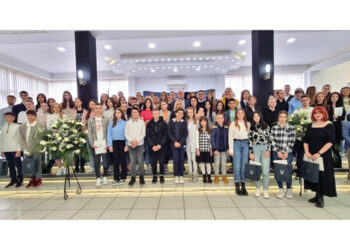U Loznici uručene 144 gradske stipendije najboljim studentima i učenicima