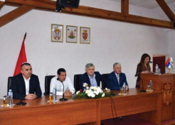 Potpisivanje ugovora između opštine Mali Zvornik i kompanije „Egypt plywood”