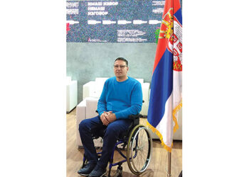 Moguće je ponekad pronaći neki tekst u lokalnim medijima