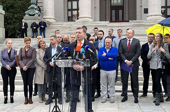 Zelenović: Formiraćemo novu Vladu koja će obezbediti normalan život