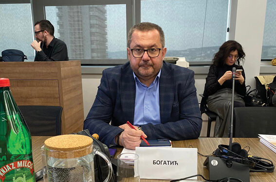 Podrška za unapređenje građanskog učešća i transparentnosti