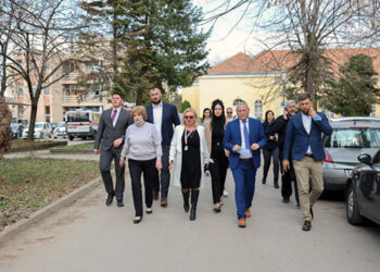 Ministarka Grujičić u posesti Domu zdravlja