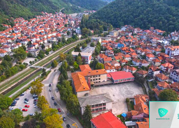 Srbija na zapadu: O gradu bez hotela i nasilju nad muškarcima… (VIDEO)