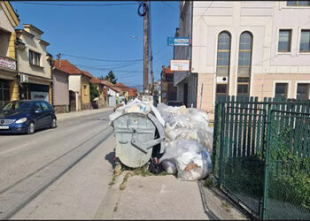 Gomile smeća na čačanskim ulicama