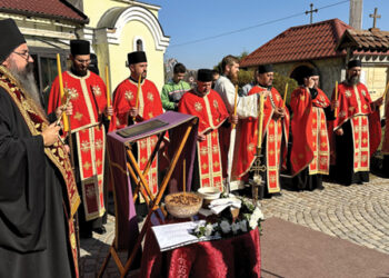 Žrtve nevinih Šapčana opominju nas da partijašenje, ateizacija i podele u našem narodu mogu imati tragičan završetak
