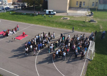 Vežba počinje, Zemljotres…