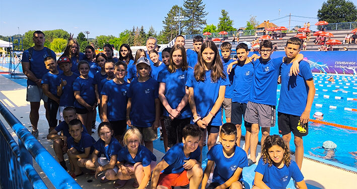 Trinaest medalja za plivače “Delfine”