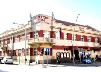 U Estergonu, Višegradu i Sentandreji