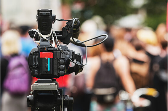 Srbija: Sloboda medija nastavlja da opada zabrinjavajućom brzinom, EU mora da reaguje