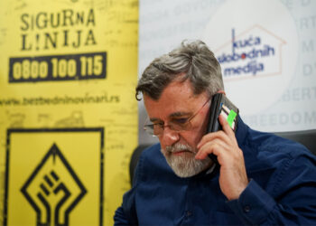 Alarmantan pritisak na medije