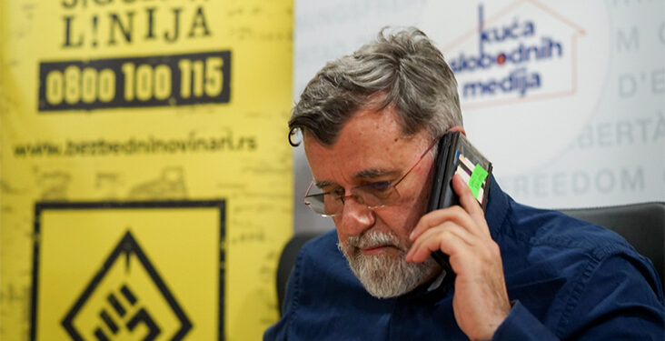 Alarmantan pritisak na medije