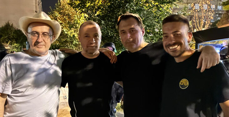 Policijsko oslepljivanje novinara Vuka Cvijića
