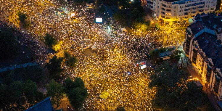 Ruska obaveštajna služba optužuje EU da stoji iza protesta i targetira medije u Srbiji