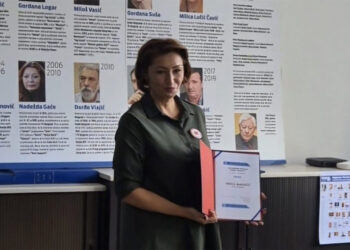 Verici Marinčić uručena nagrada za etiku i hrabrost „Dušan Bogavac“