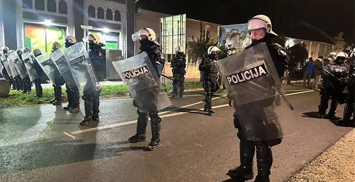 Više napada na medijske radnike u Negotinu, ministar policije da podnese ostavku