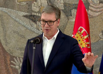 Neprihvatljivo i potencijalno opasno ponašanje predsednika države prema novinarima