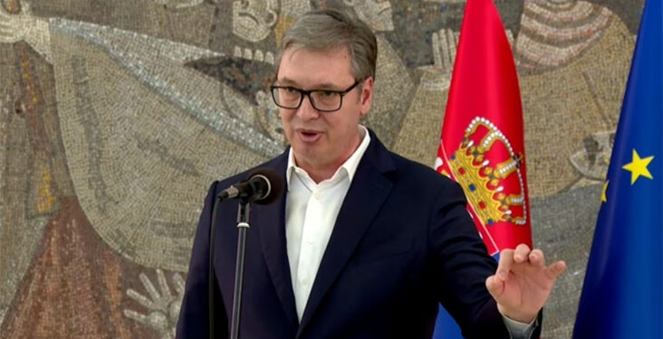 Neprihvatljivo i potencijalno opasno ponašanje predsednika države prema novinarima
