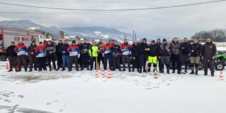 Ekipa ATV Xtreme Klub Ljubovija prodefilovala ulicama Ljubovije