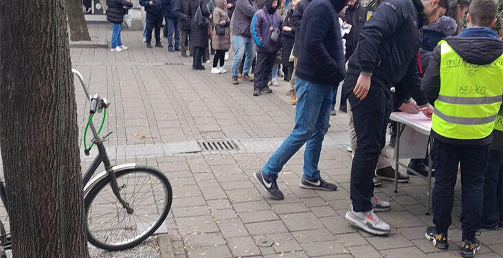U jednom danu 400.000 ustavobranitelja