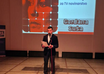 Novinaru televizije Nova Radovanu Seratliću uručena nagrada „Gordana Suša“
