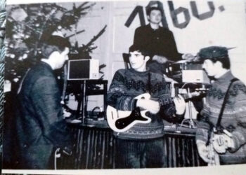 VIS  Crne senke (zasnovano na istinitoj priči osnivača ove rok grupe)