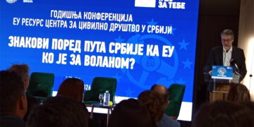 Znakovi pored puta Srbije ka EU – ko je za volanom?
